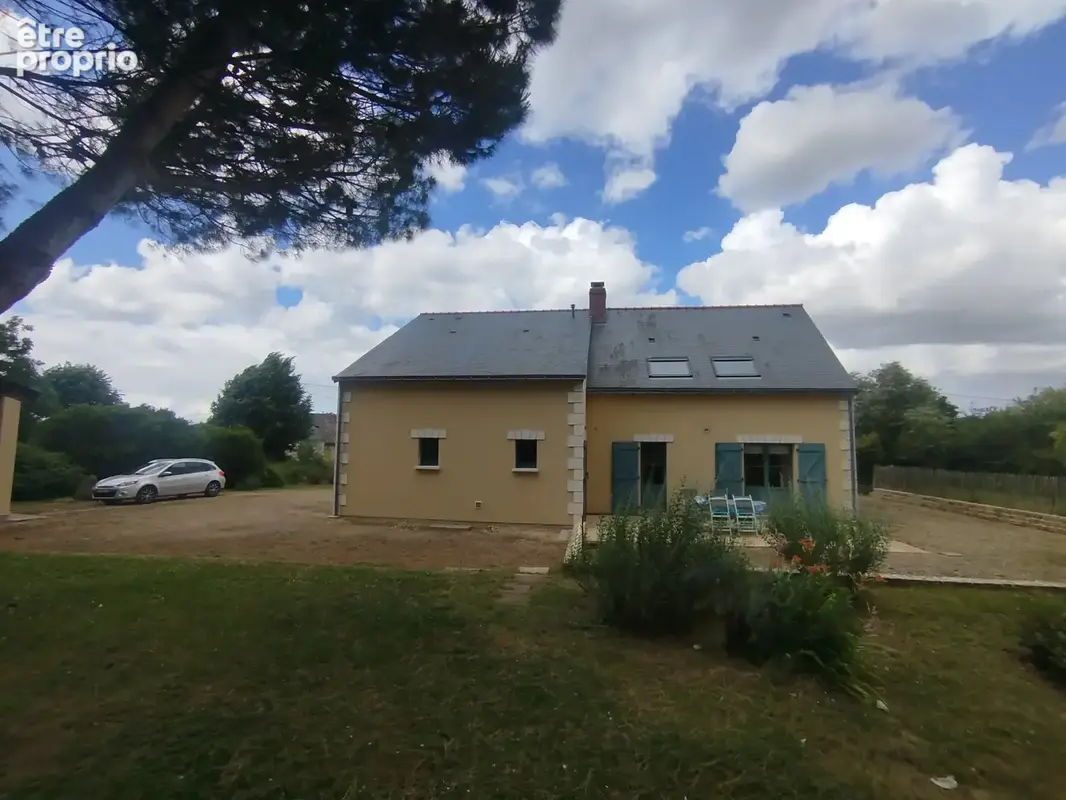 En exclusivité   Maison avec jardin arboré et dépendances   159 m2 au sol   Noyant-Villages (49490) - photo 3