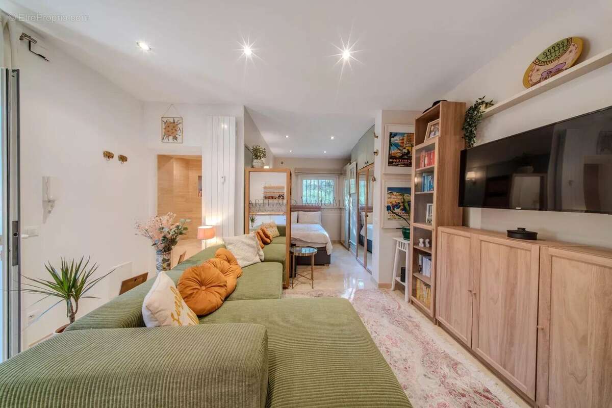 Appartement à ROQUEBRUNE-CAP-MARTIN