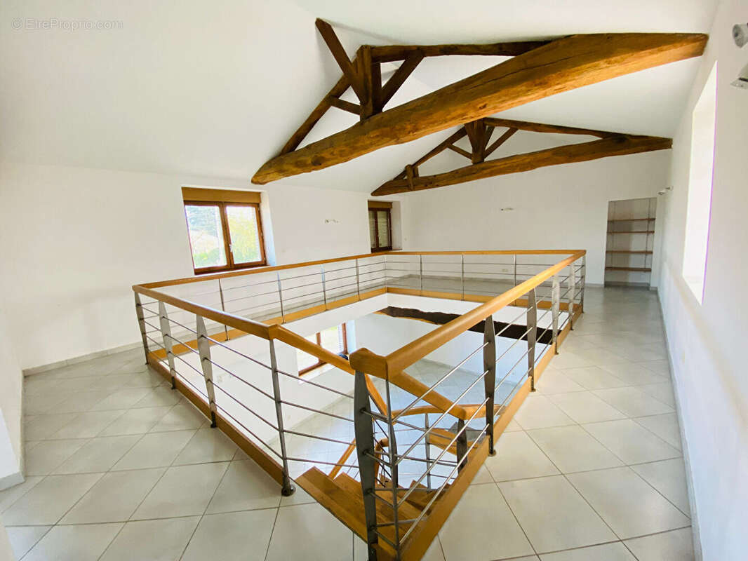 Maison à VILLARS-LES-DOMBES