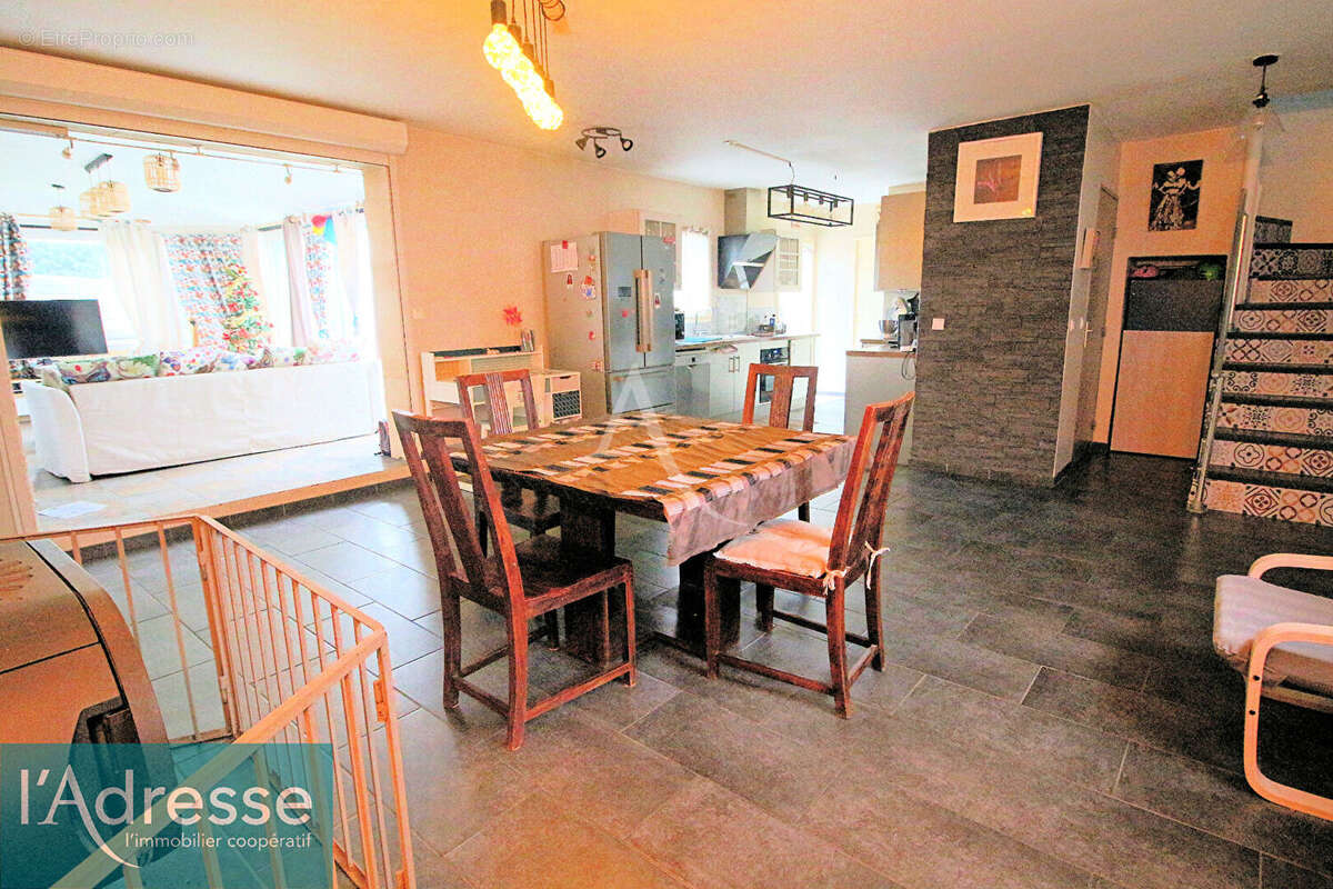 Maison à FLEURY-MEROGIS