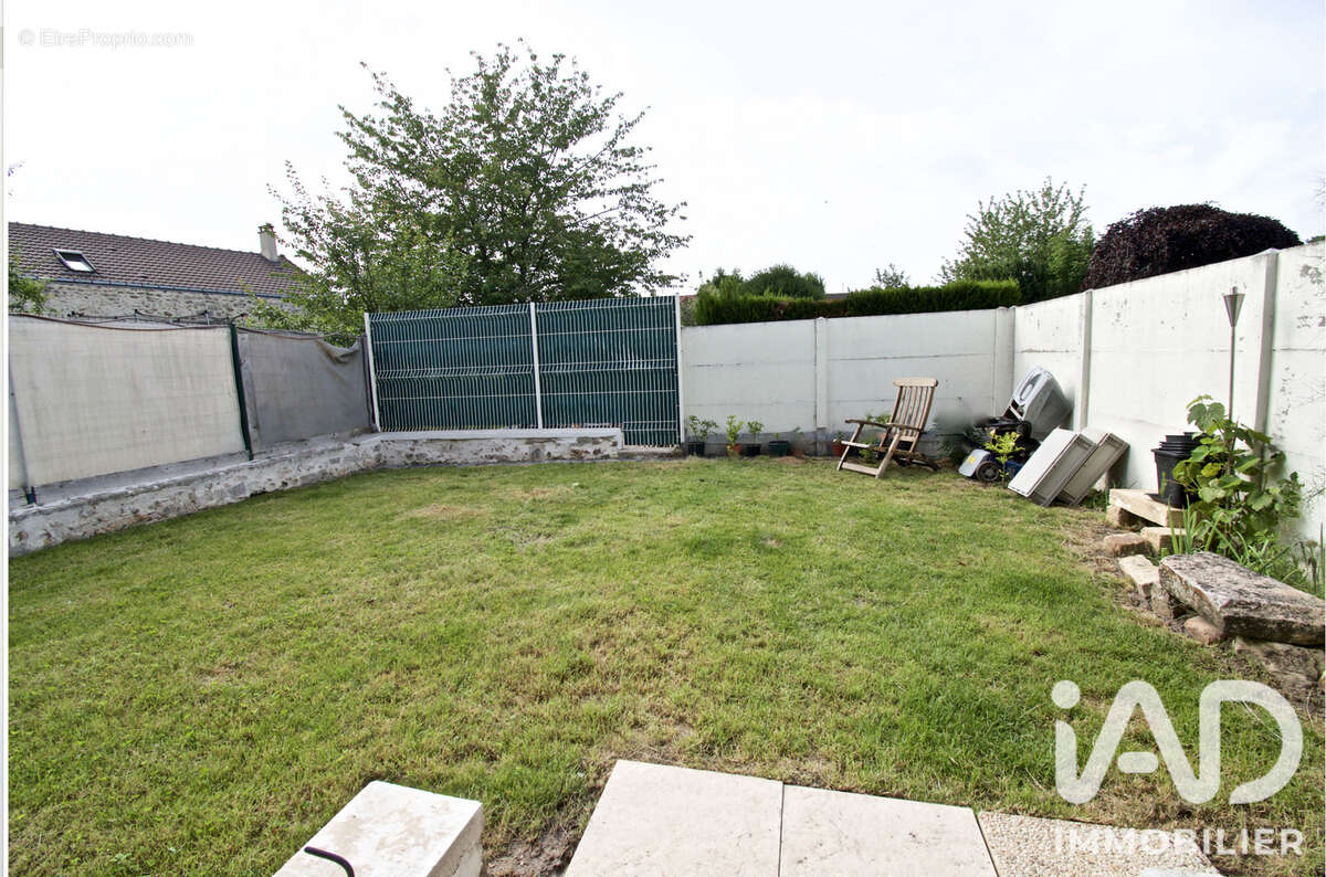 Maison 131 m² à Boissy-Sous-Saint-Yon  - photo 2