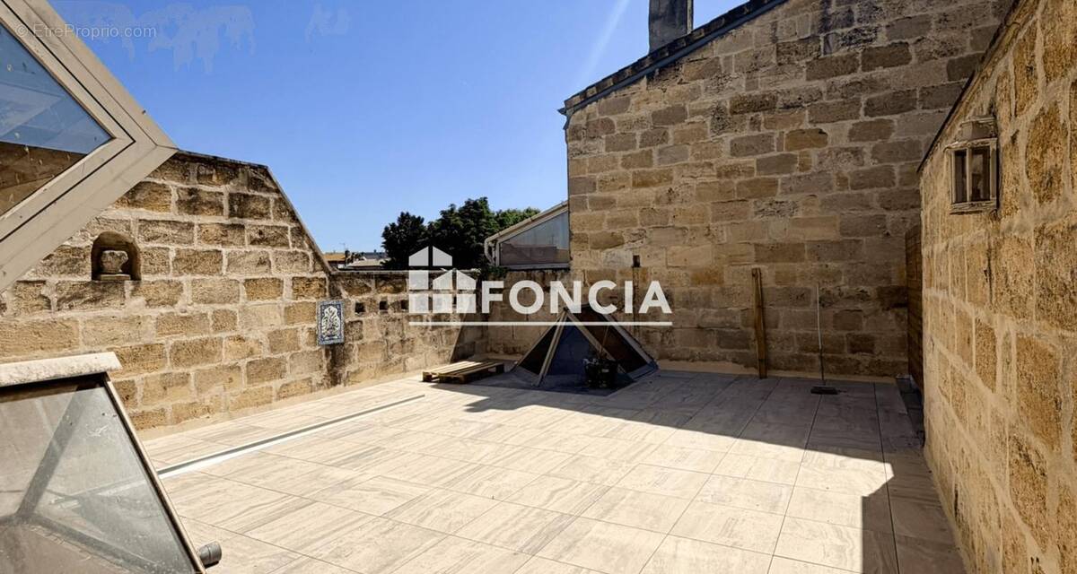 Appartement à BORDEAUX