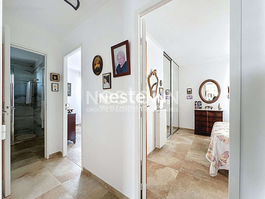 Appartement à VALLAURIS
