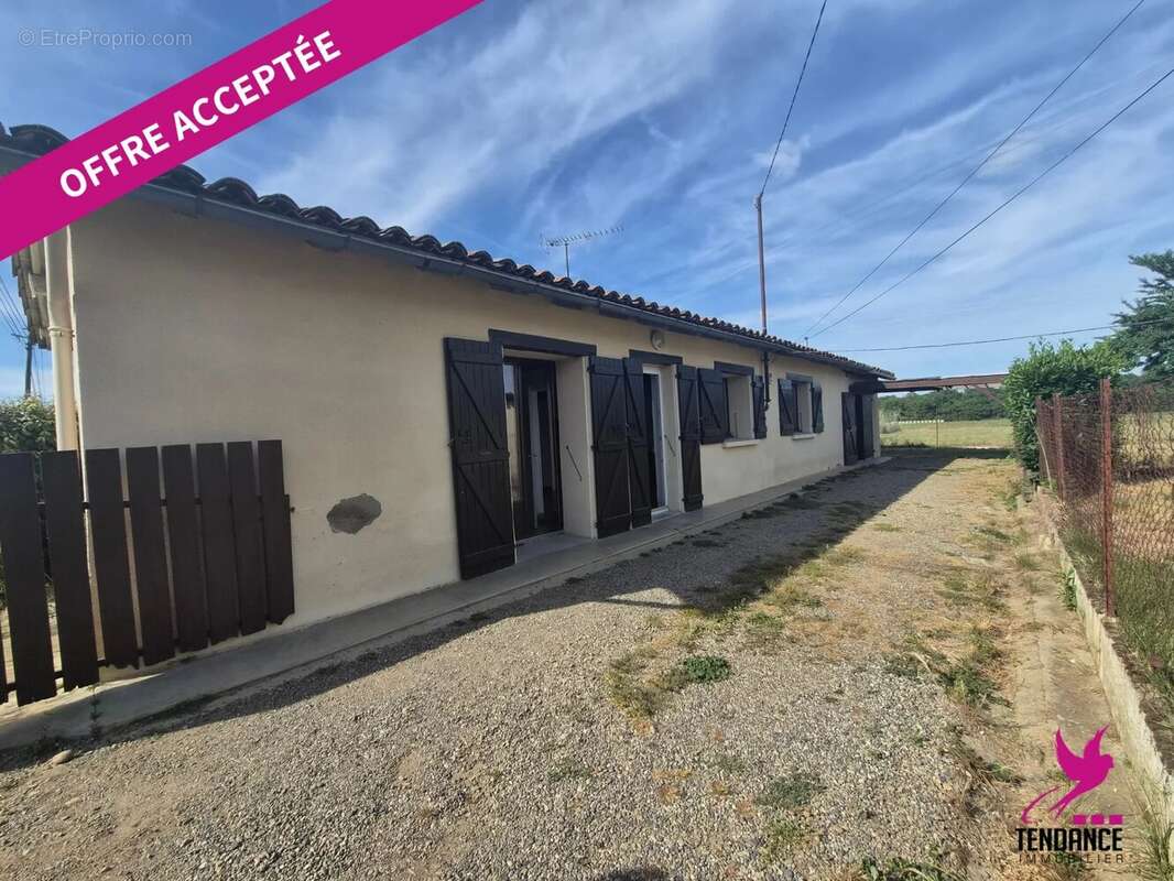 Maison à MONTAIGUT-SUR-SAVE
