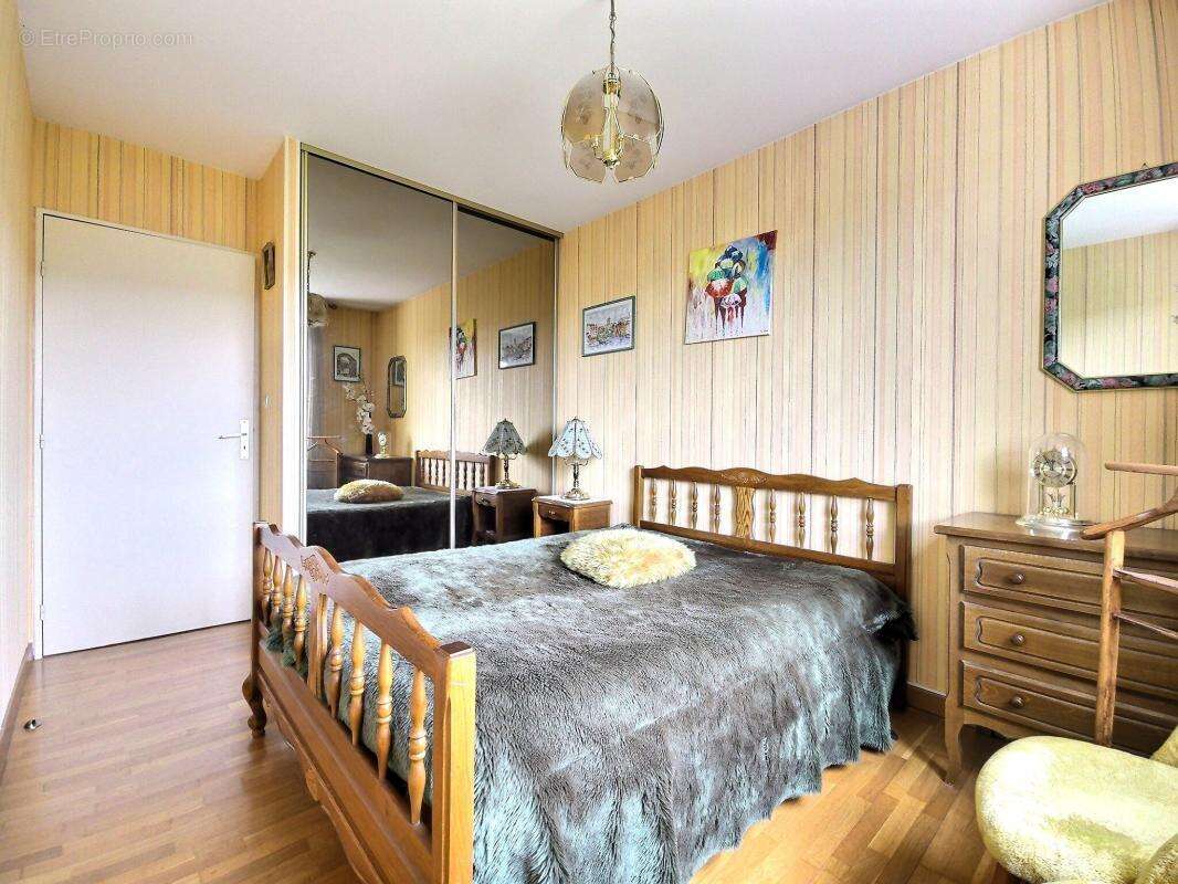 Appartement à CHENOVE