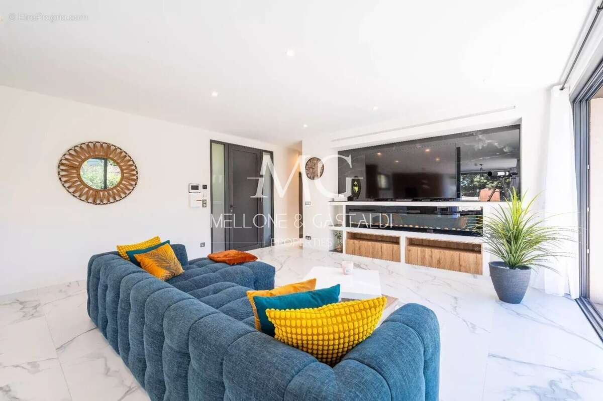 Maison à MOUGINS