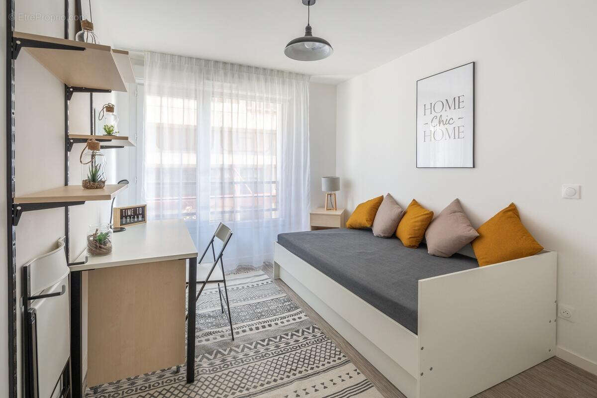 Appartement à SURESNES