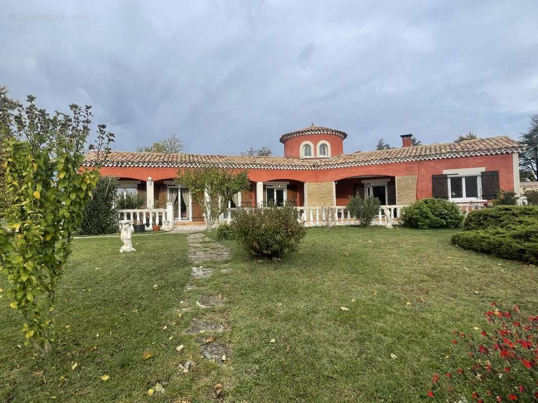 Maison à LIVRON-SUR-DROME