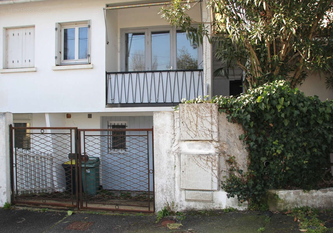 Maison à SAINT-GEORGES-DE-DIDONNE