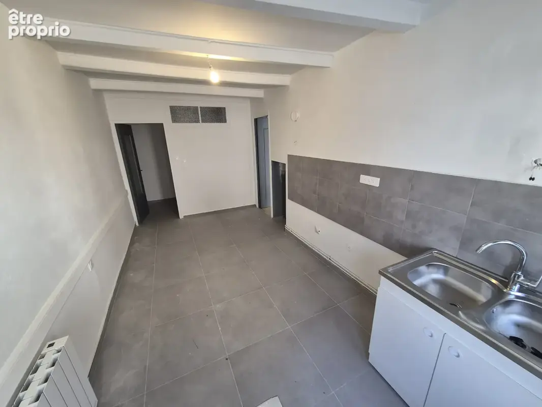 Maison de village de 65 m2 habitables + garage / atelier de 61 m2 au sol - photo 3