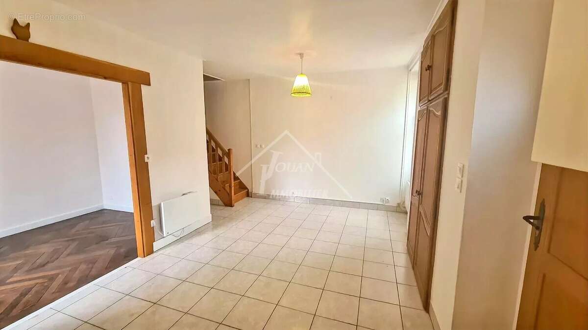 Maison à BOURBON-L'ARCHAMBAULT