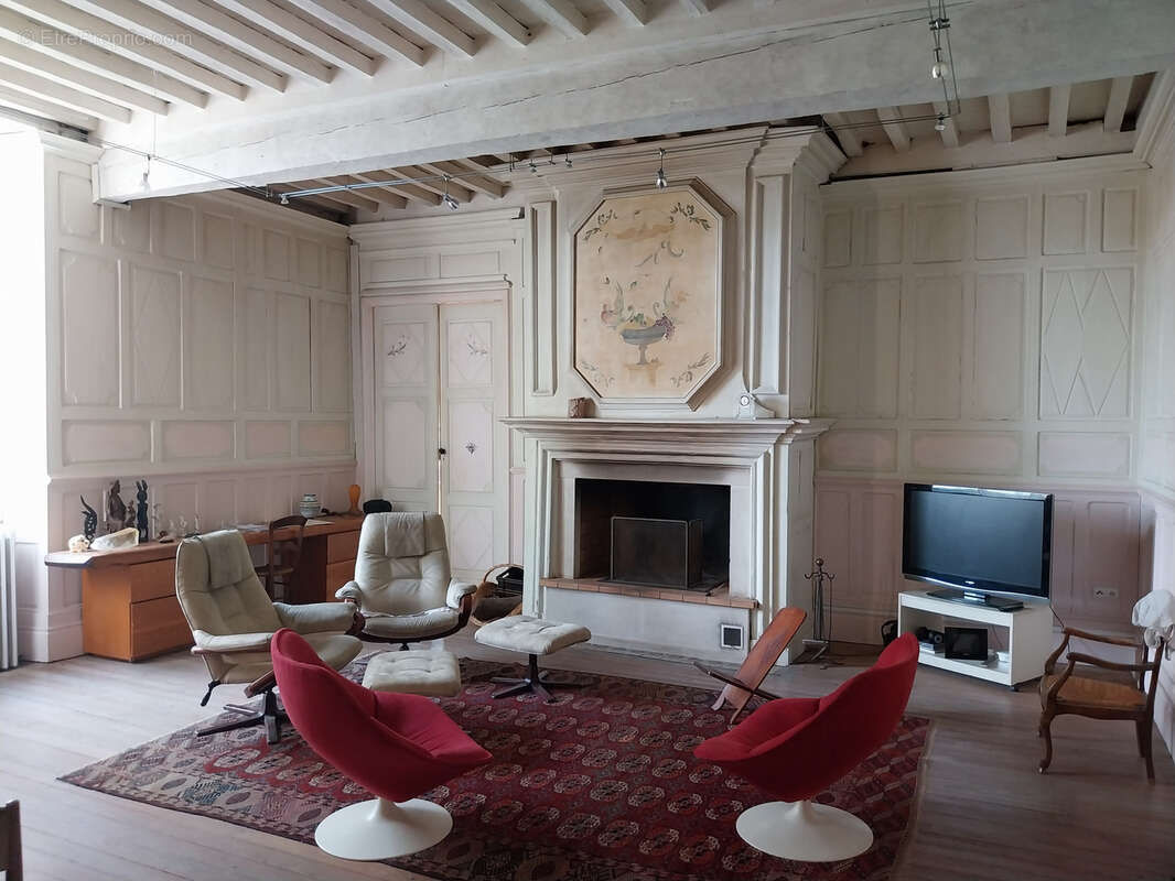 Maison à SAINTE-CROIX-DU-MONT