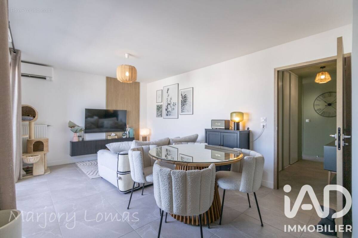 Photo 1 - Appartement à OULLINS