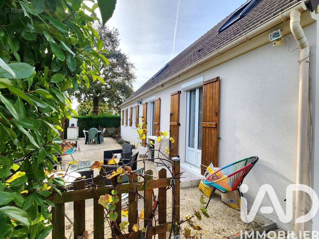Photo 2 - Maison à BORAN-SUR-OISE
