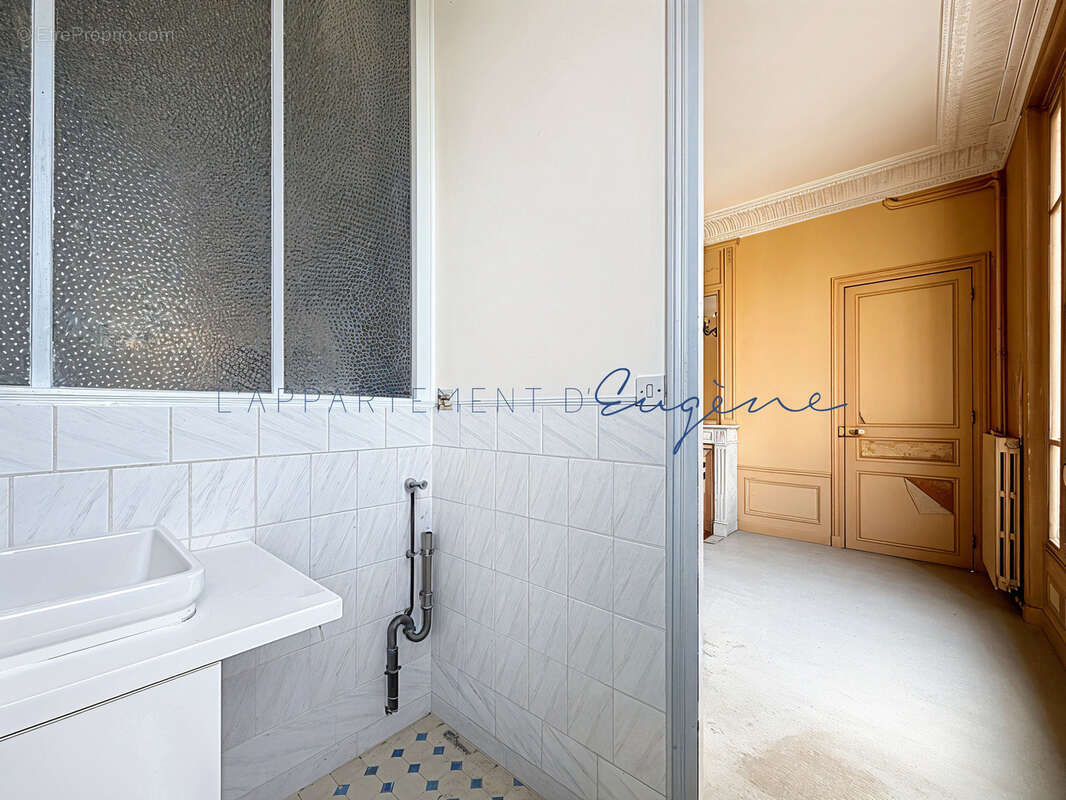 Appartement à PARIS-4E