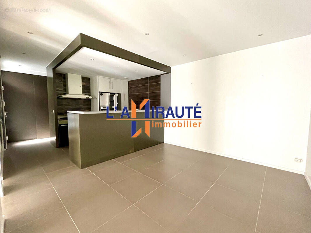 Maison à HOUILLES