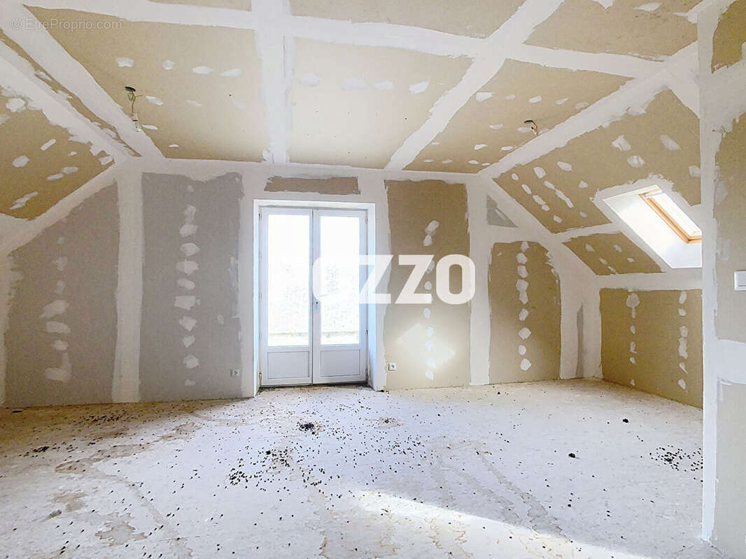 Maison à ROZ-SUR-COUESNON