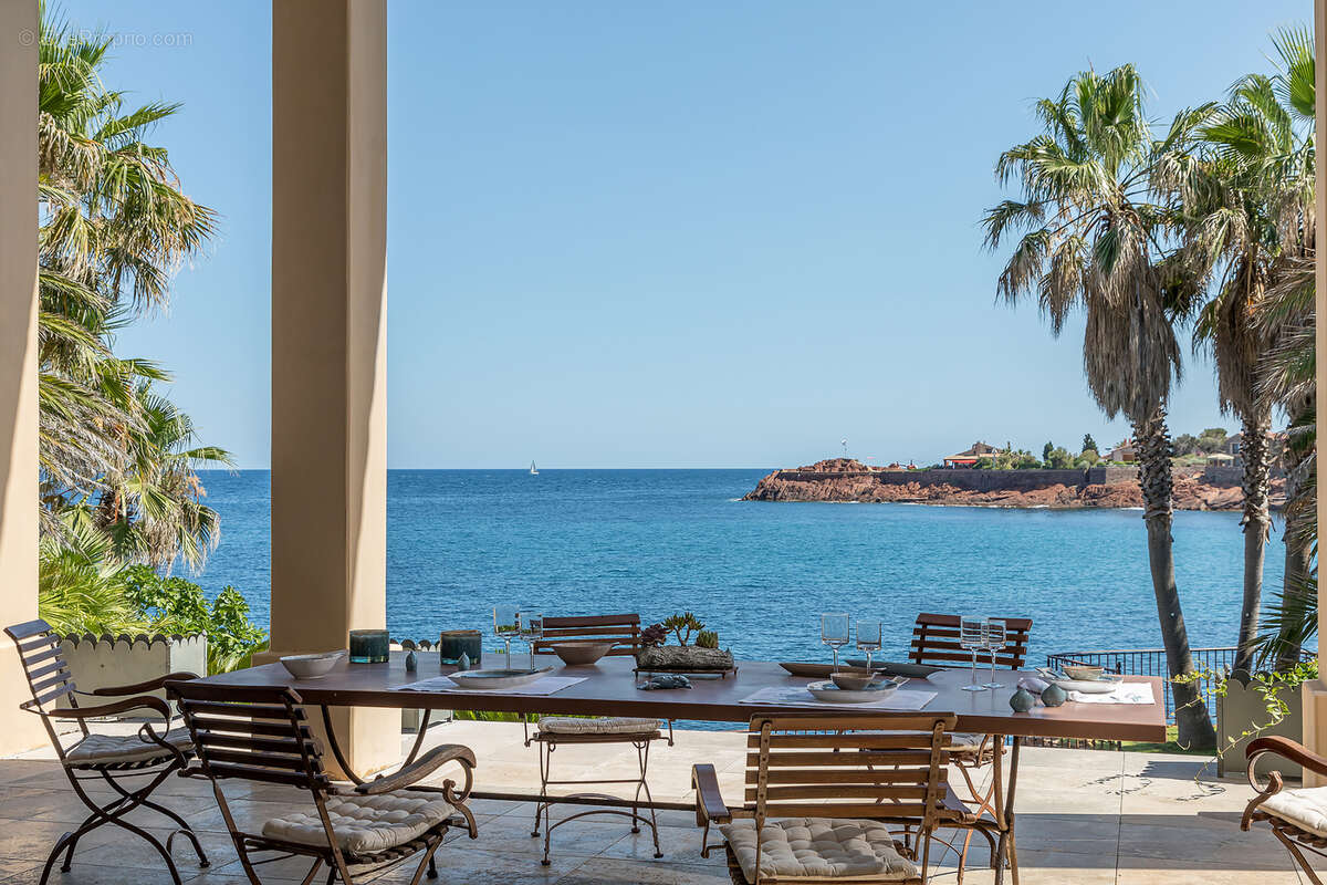 Maison à SAINT-RAPHAEL