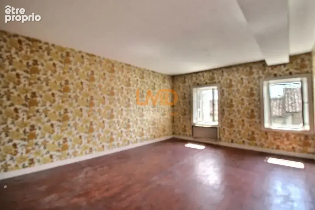 Maison à rénover avec nombreuses dépendances - photo 7