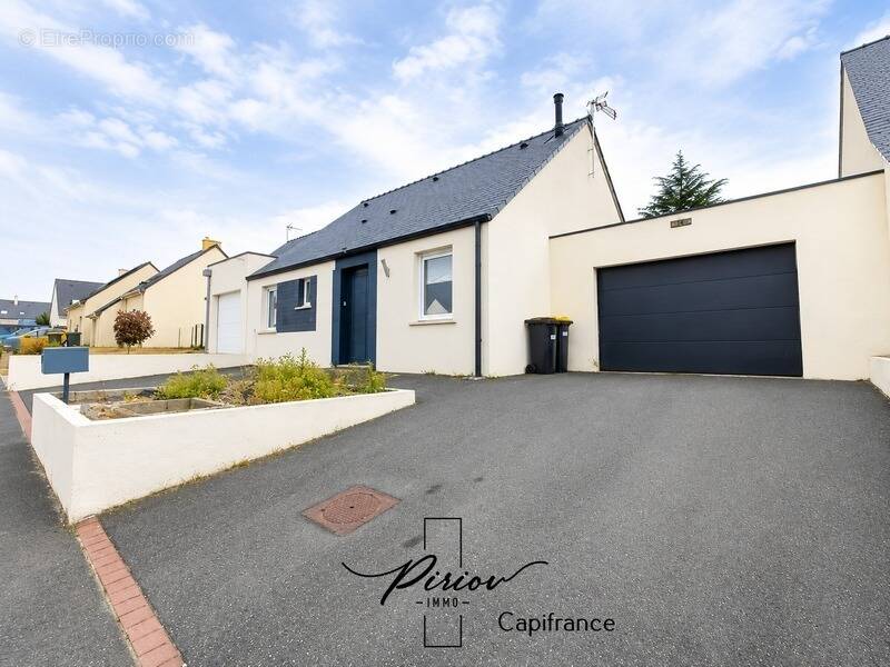 Maison à THOUARCE