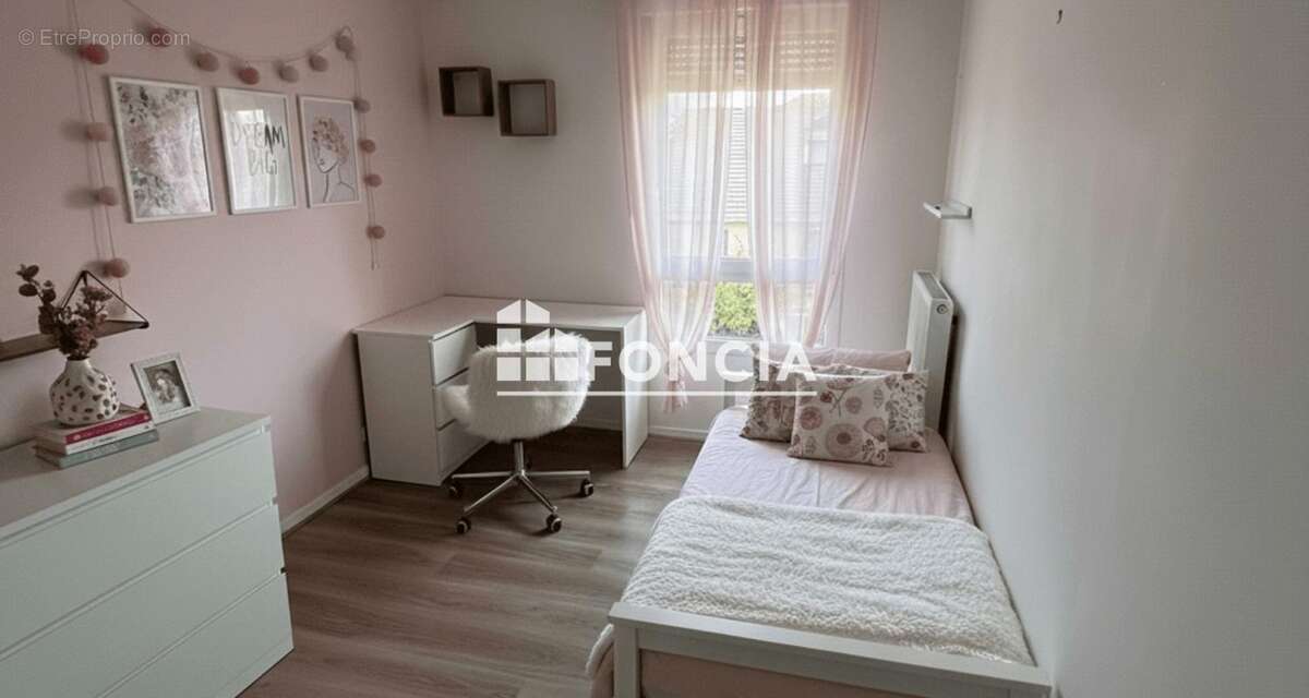 Appartement à MONTIGNY-LE-BRETONNEUX