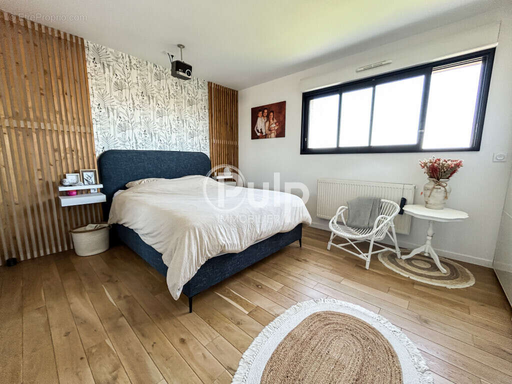 Maison à MONCHECOURT