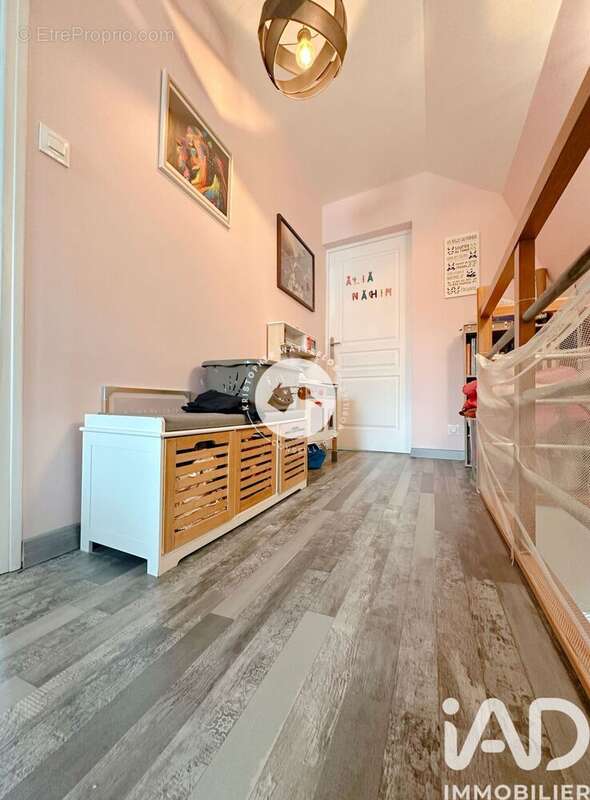 Maison 96 m² à Blendecques  - photo 8