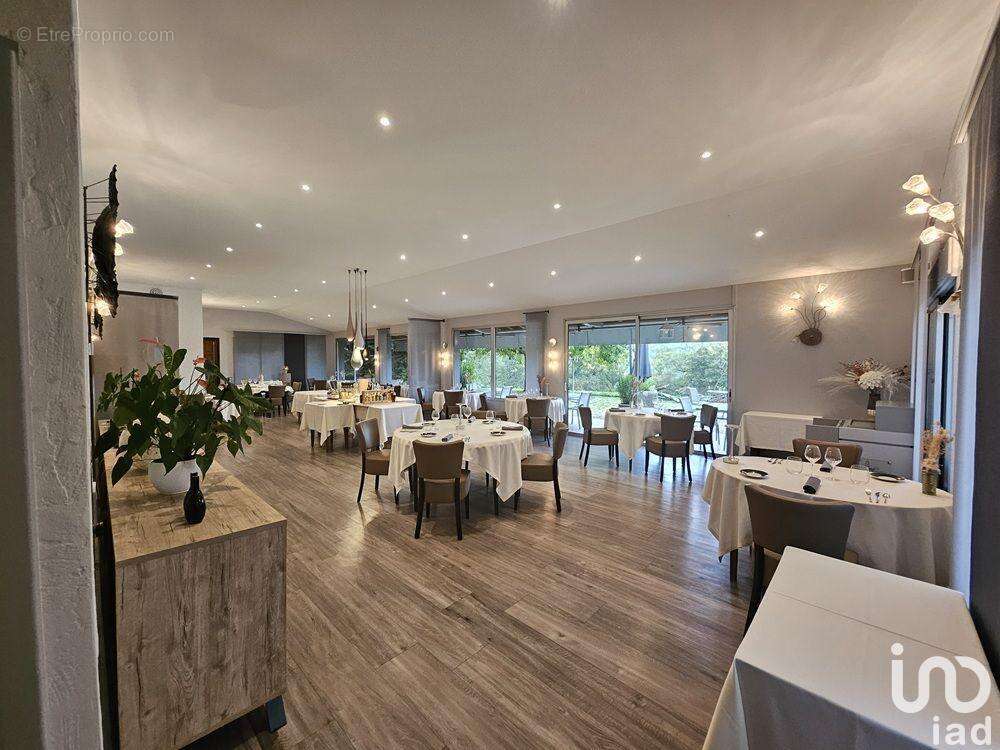 Photo 7 - Commerce à VIRIGNIN