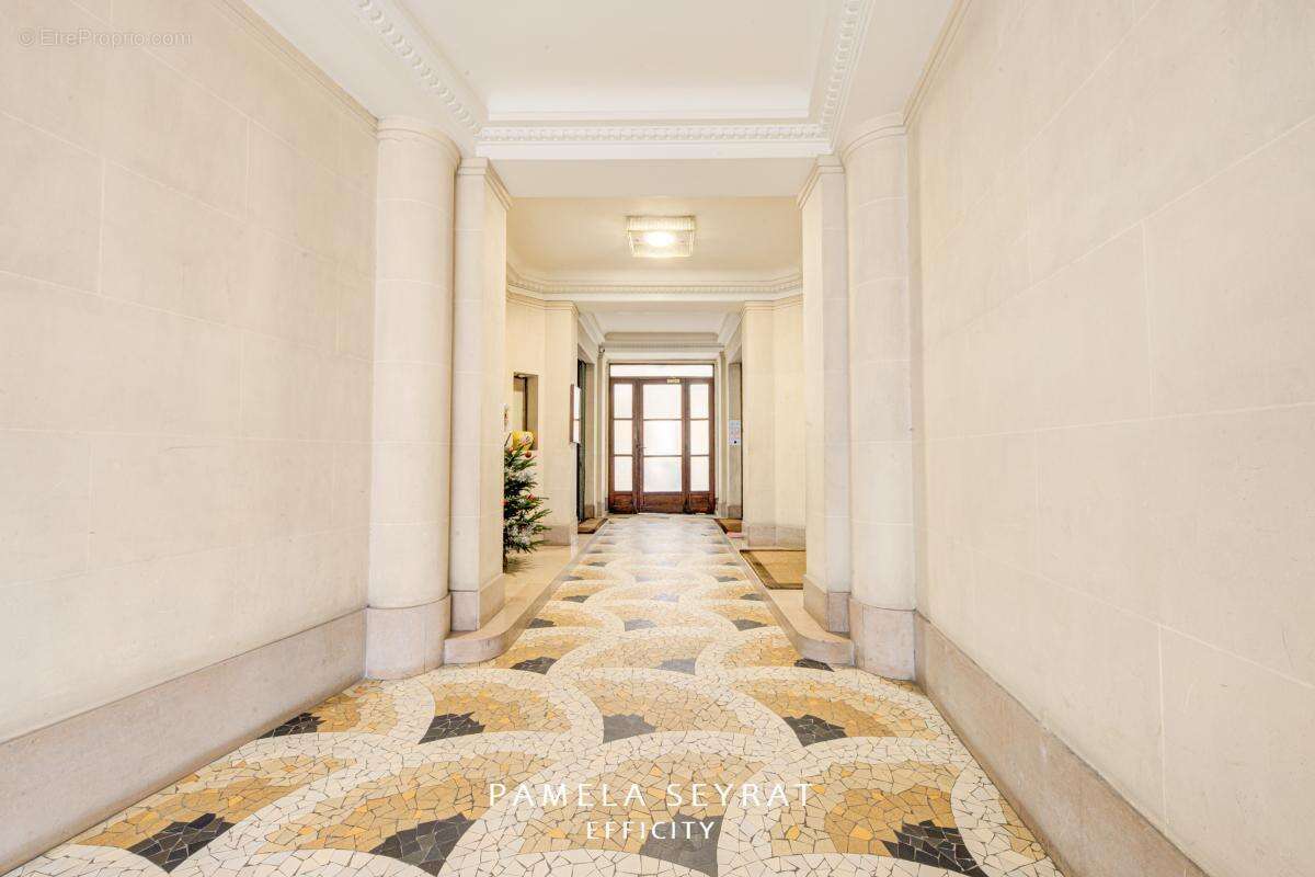 Appartement à PARIS-6E