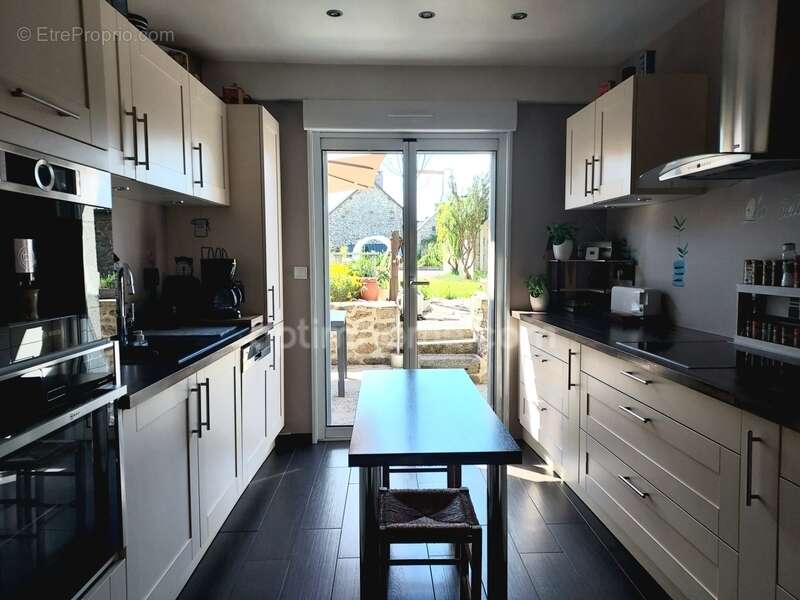 Maison à MARCILLE-LA-VILLE