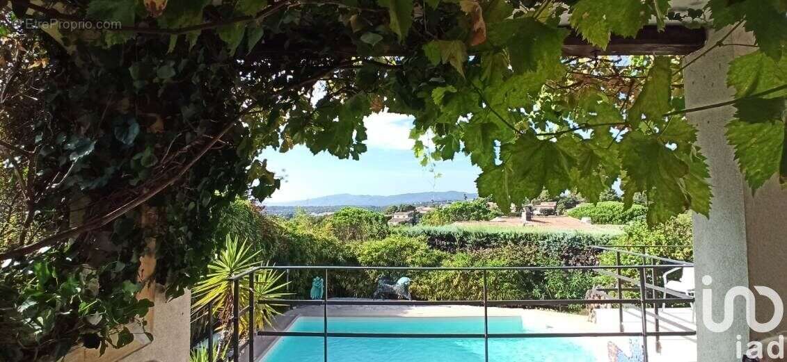 Photo 2 - Maison à FREJUS