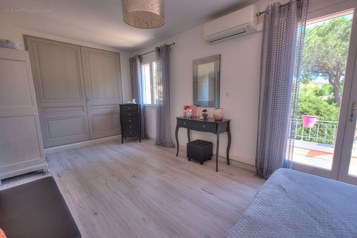 Maison à FREJUS