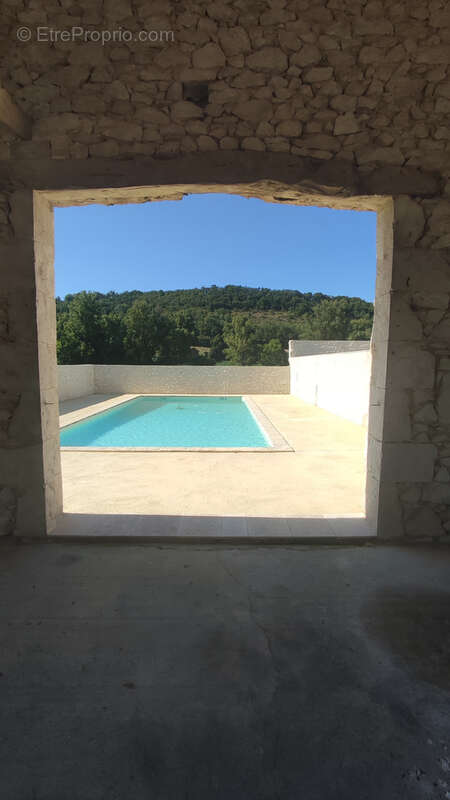 Maison à MONTAIGU-DE-QUERCY