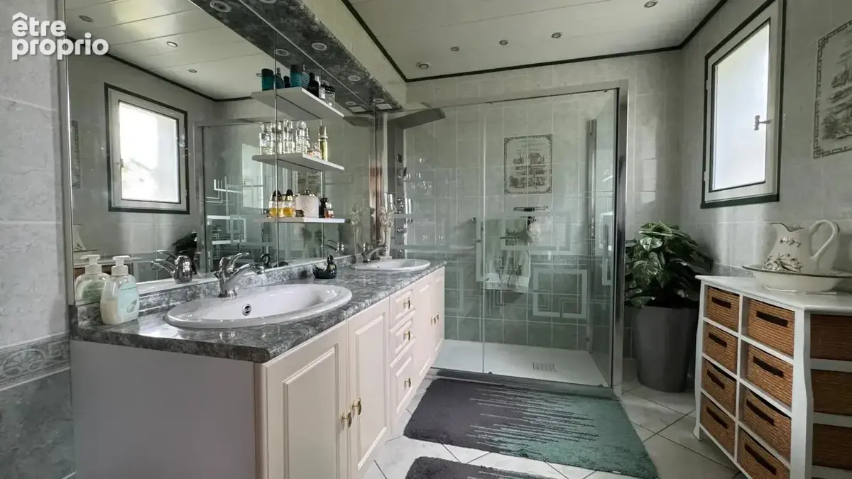 Maison de 8 pièces de 158 m² à Montpon-Ménestérol - photo 9