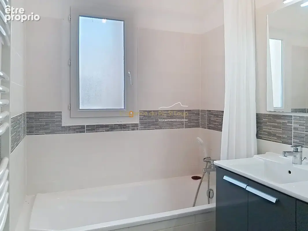 Maison 88 m² à Saint-Mathieu-De-Treviers  - photo 7