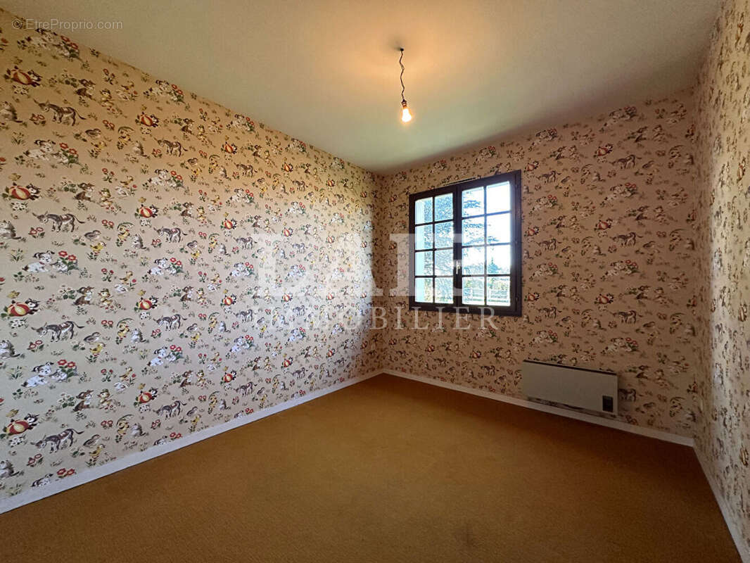 Maison à CONDE-SUR-HUISNE