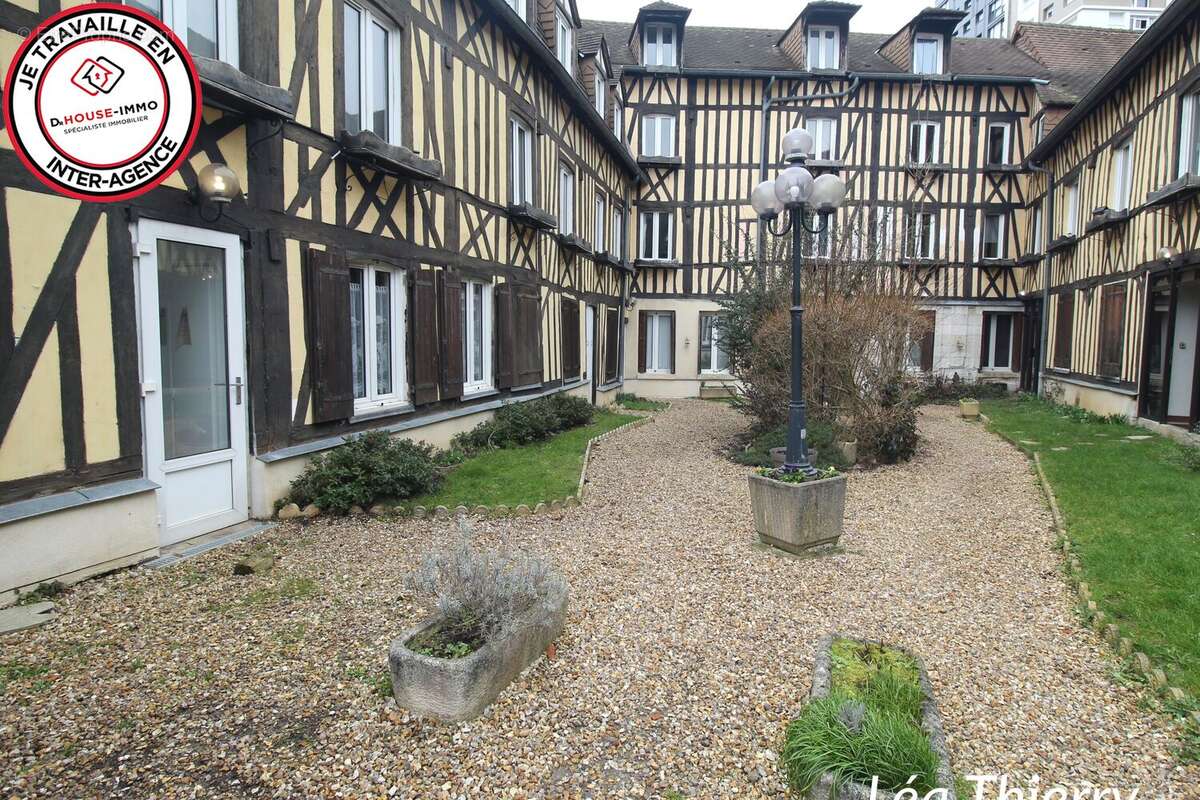 Appartement à DARNETAL