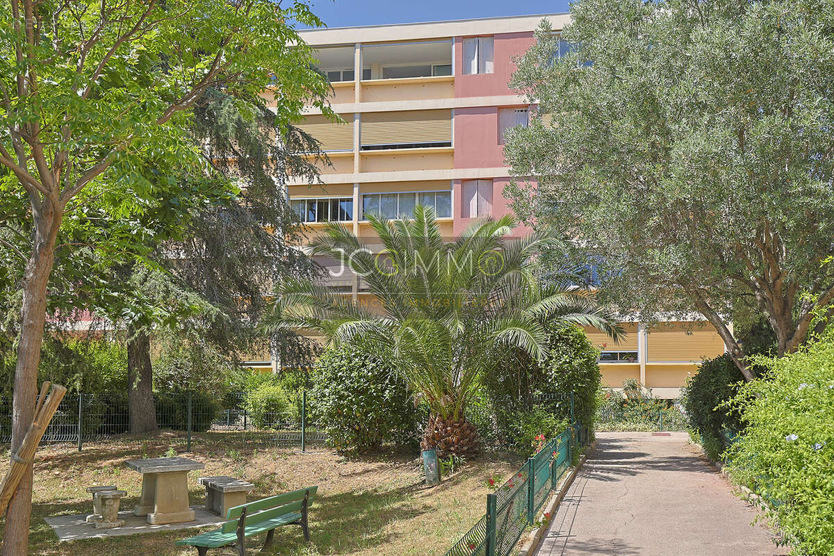 Appartement à HYERES