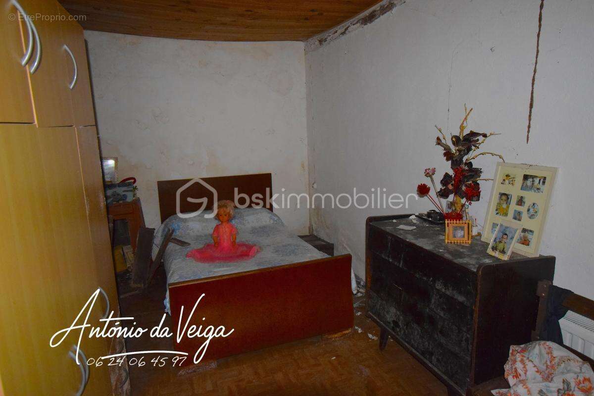   Maison de ville à réhabiliter – Emplacement exceptionnel - photo 4