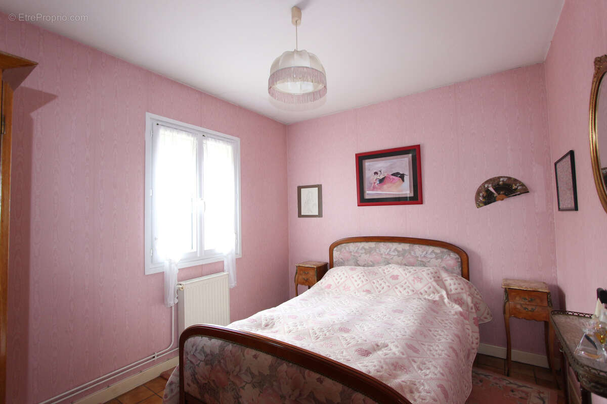 Maison à COULANGES-LES-NEVERS