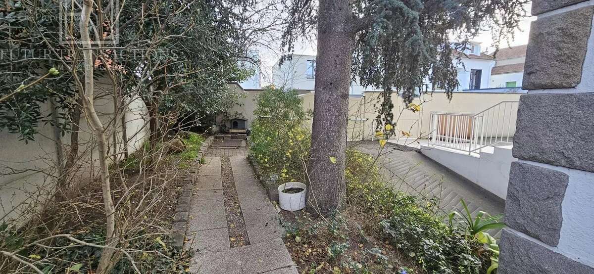 Maison à COLOMBES