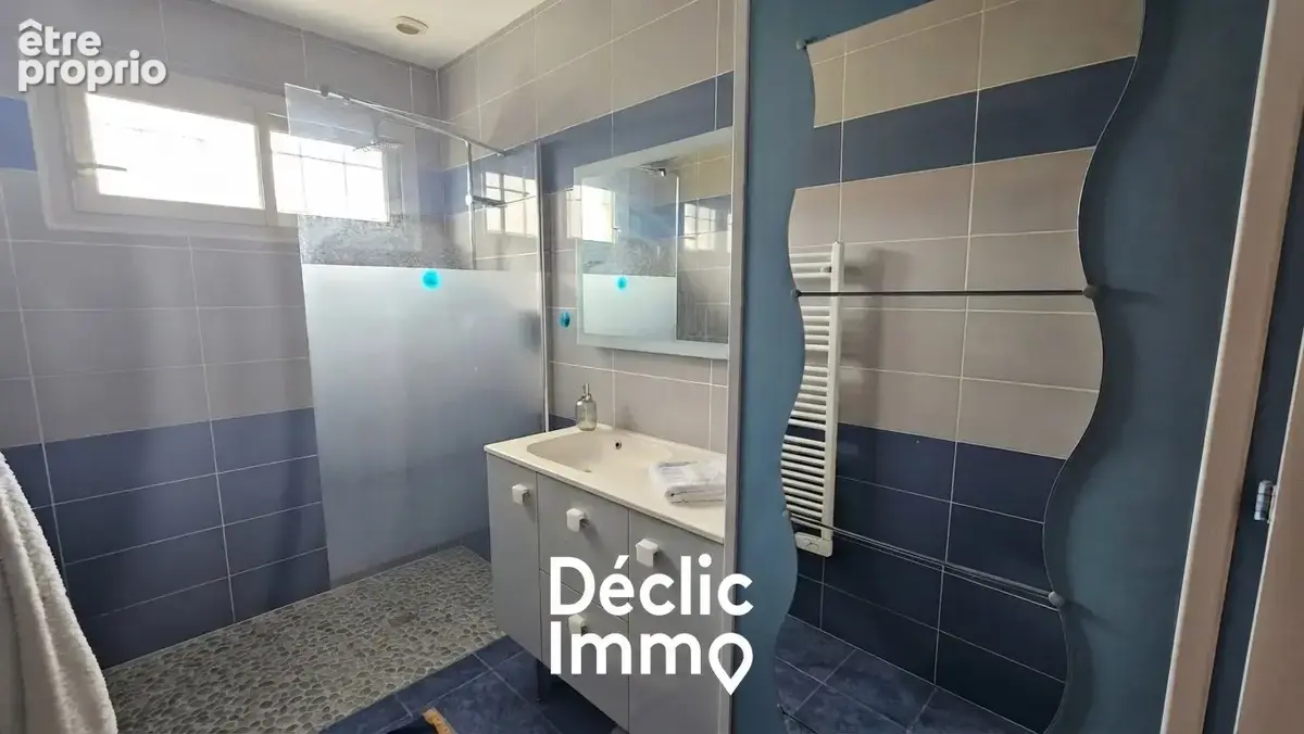 Coup de cur assuré pour cette maison familiale lumineuse et prête à vivre à Niort ! - photo 6