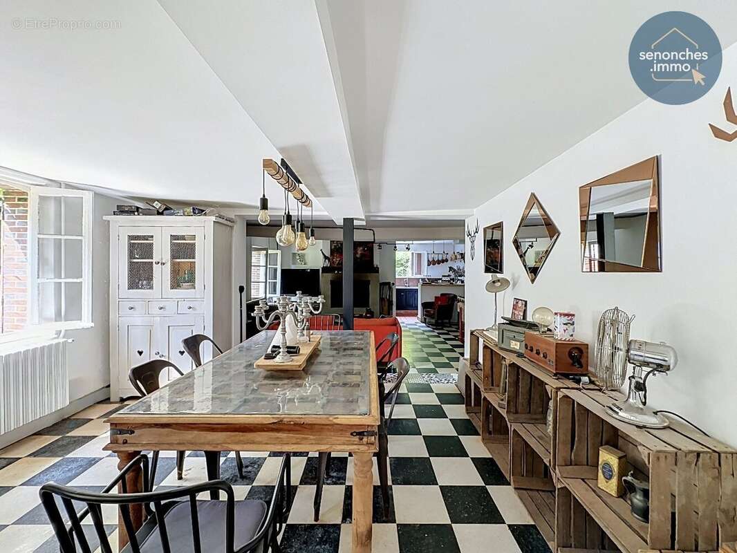 Ancien presbytère du XVIIIe siècle à vendre à Fontaines-Simon (28240)  Une demeure de caractère chargée d'histoire - photo 7