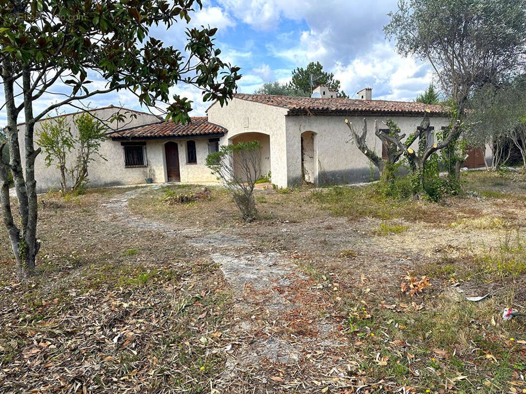 Maison à MONTAUROUX