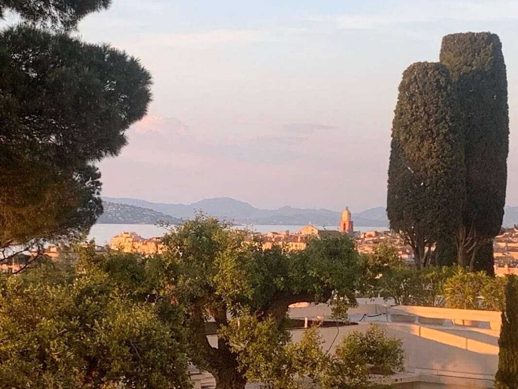Appartement à SAINT-TROPEZ