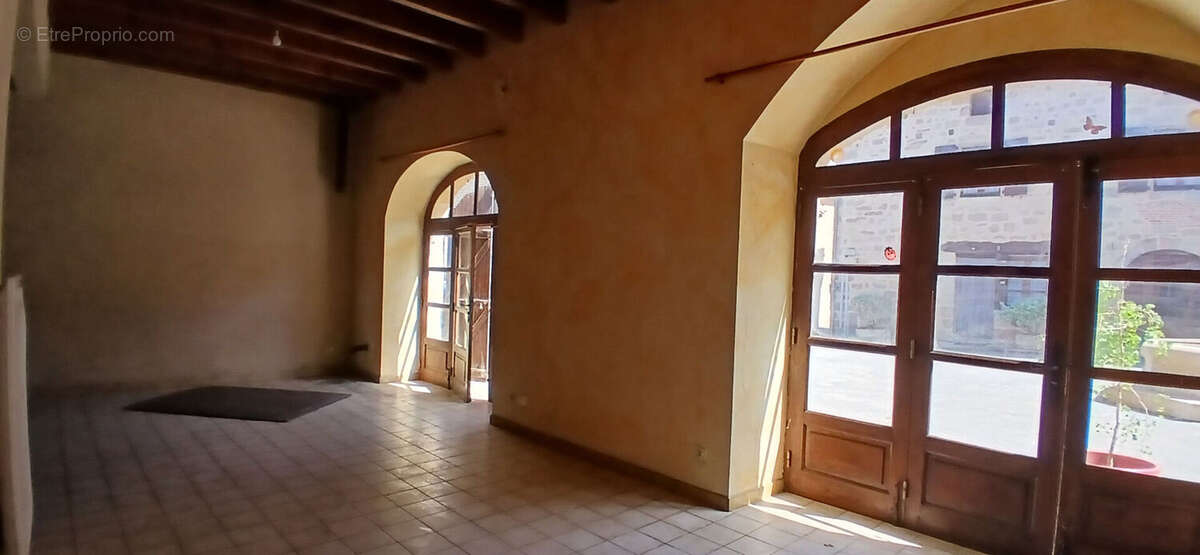 Appartement à FONS