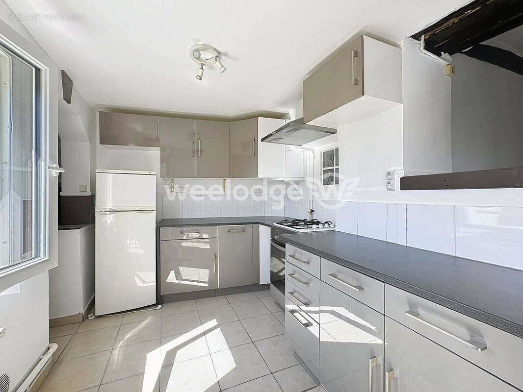 Maison à CHANTELOUP-LES-VIGNES