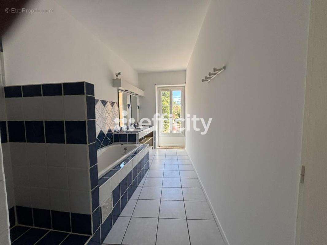 Appartement à PEZENAS