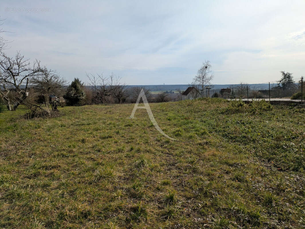 Terrain à ONZAIN