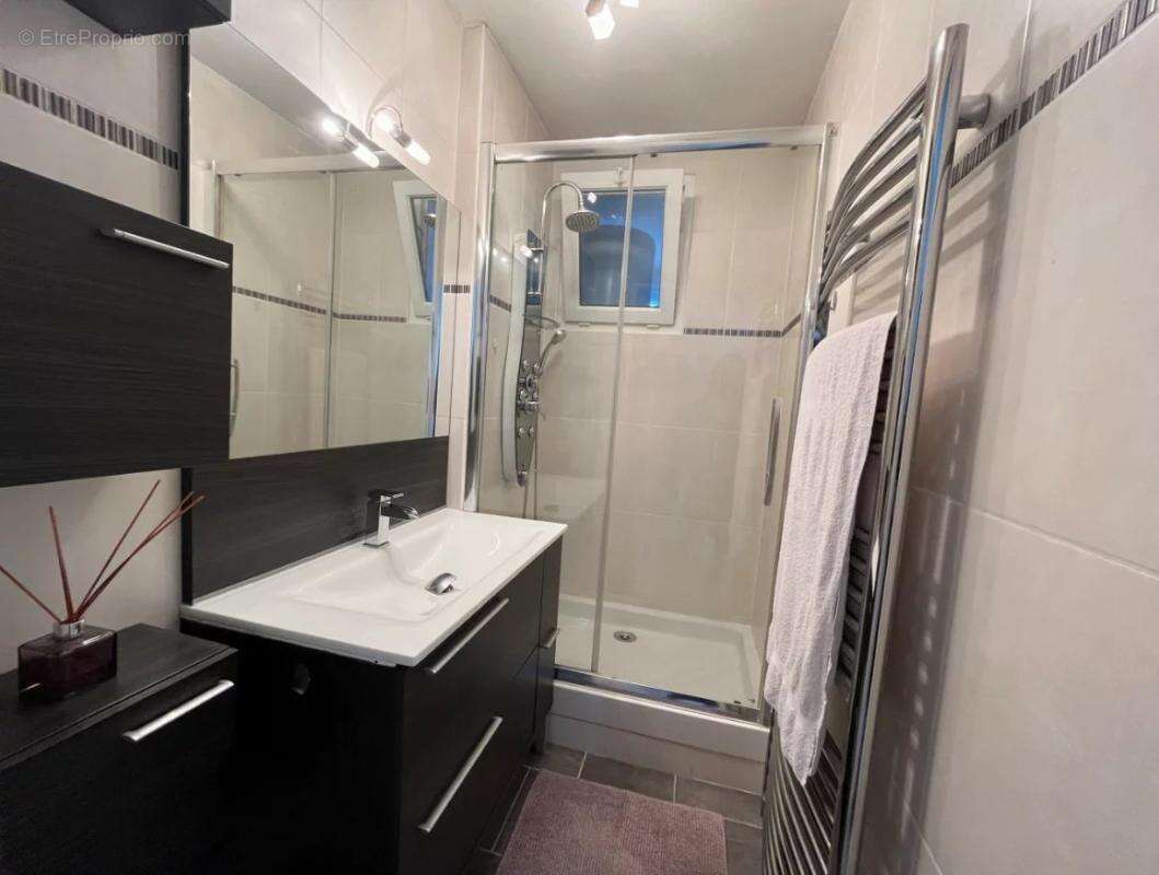 Appartement à COUBRON